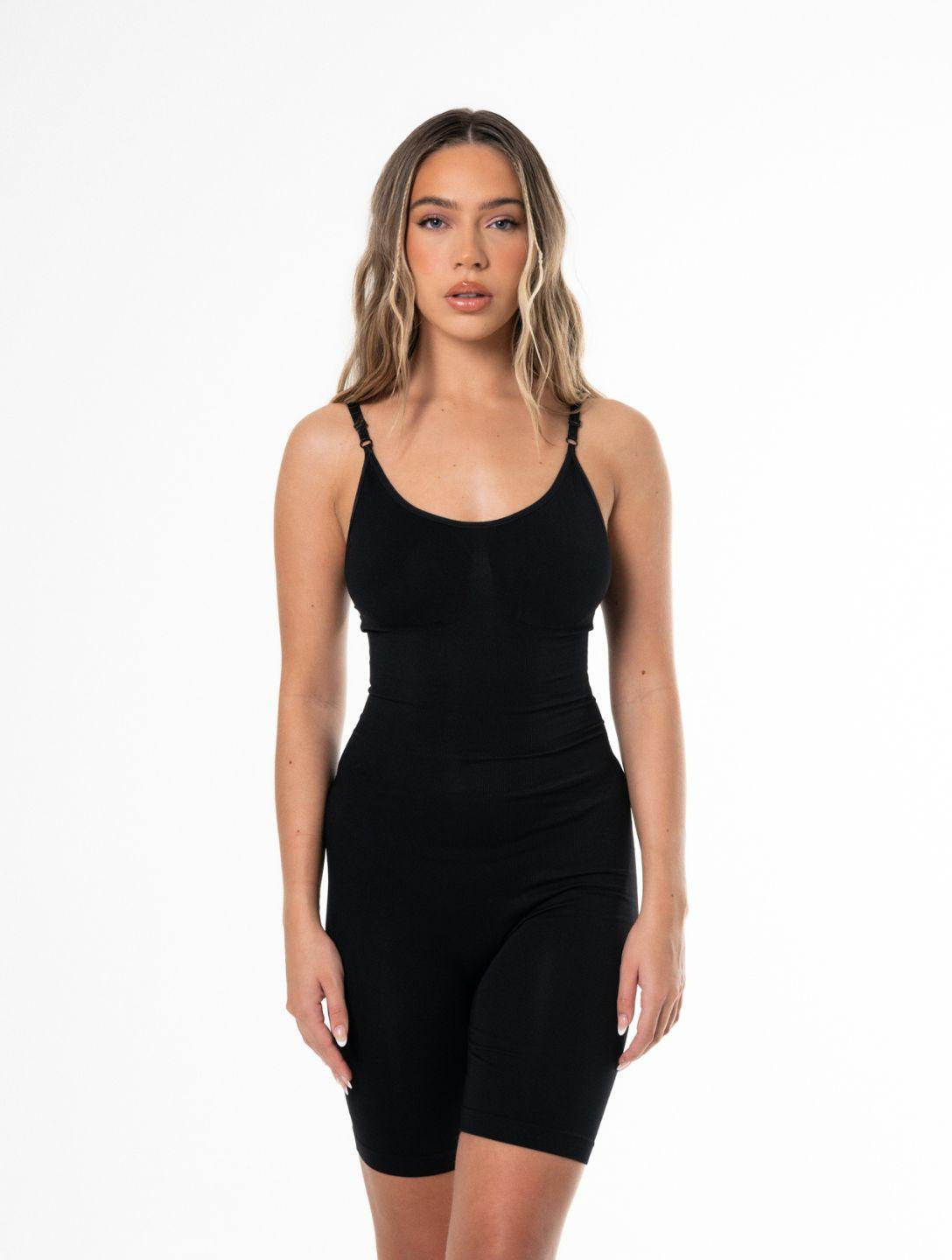 Figurformender Shapewear-Bodysuit in Olivgrün für eine schmeichelhafte Silhouette.